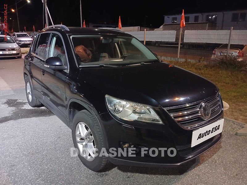 Volkswagen Tiguan (2008) 2.0 TDi 4x4, ČR, autoAC - fotka 1 z 3