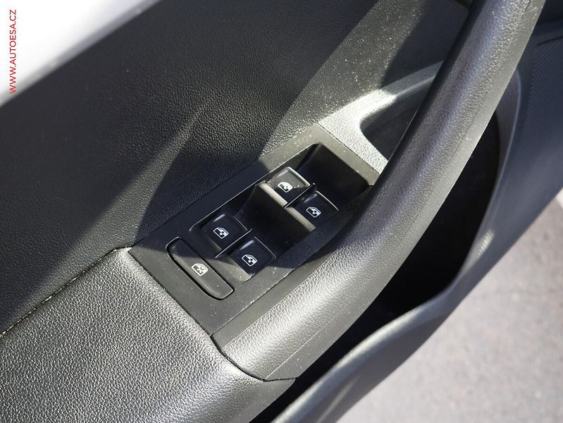 Škoda Octavia (2018) 1.5 TSI, ČR, Tour - fotka 15 z 16