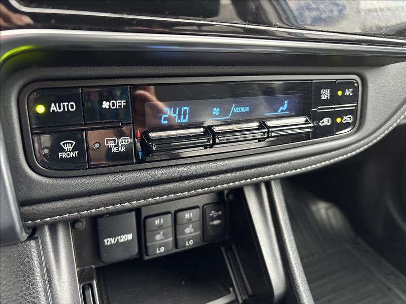 Toyota Auris 1,6 Active Trend 97kW - fotka 23 z 33