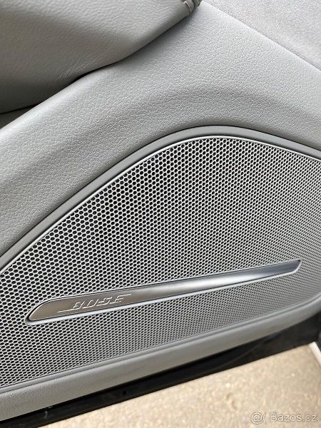 Audi A8 (2015) - fotka 16 z 17