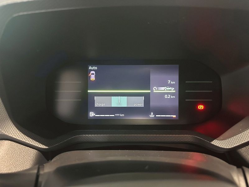Dacia Duster (2026) journey hybrid-G 150 4x4 - Ost - fotka 9 z 14