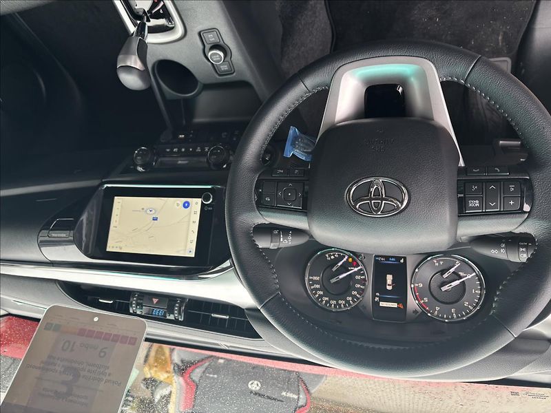 Toyota Hilux (2025) 2,8   INVINCIBLE - fotka 7 z 8