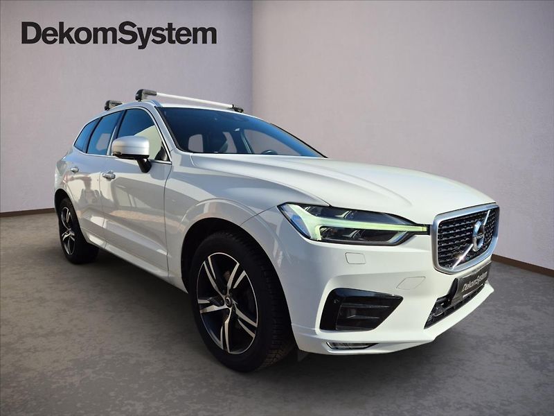 Volvo XC60 2,0 D4 AWD R-Design - fotka 2 z 18