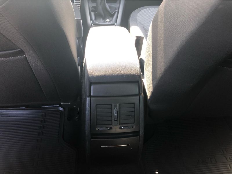 Škoda Yeti 2.0 TDI 4X4  M6° - fotka 22 z 28
