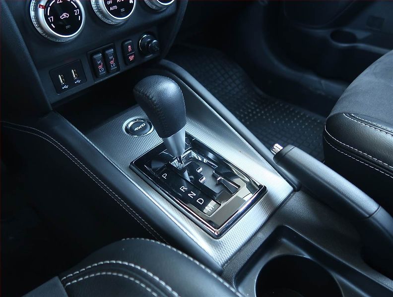 Mitsubishi ASX (2021) 2.0 MIVEC, 4X4, Automat - fotka 13 z 19