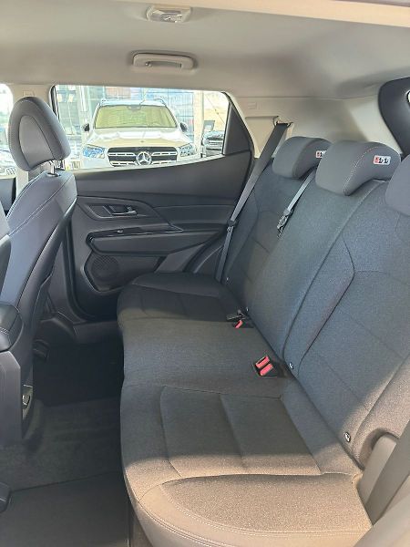 KGM Korando SMART 1.5 GDI-T 72694 - fotka 10 z 11