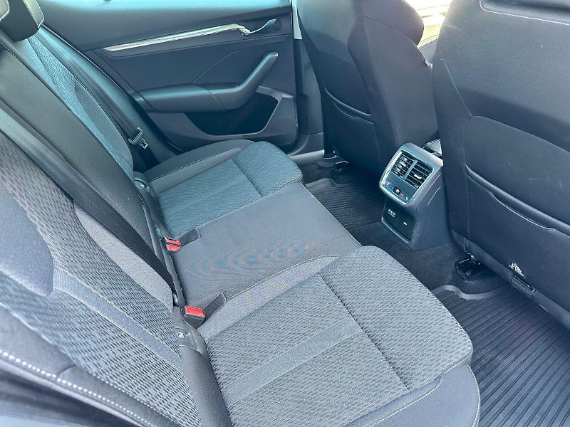 Škoda Octavia (2022) 1.5 TSI e-TEC 110kW DSG Style - fotka 22 z 25