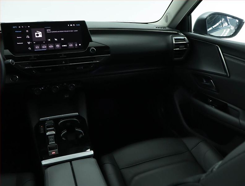 Citroën C5 X (2022) 1.2 PureTech - fotka 8 z 16