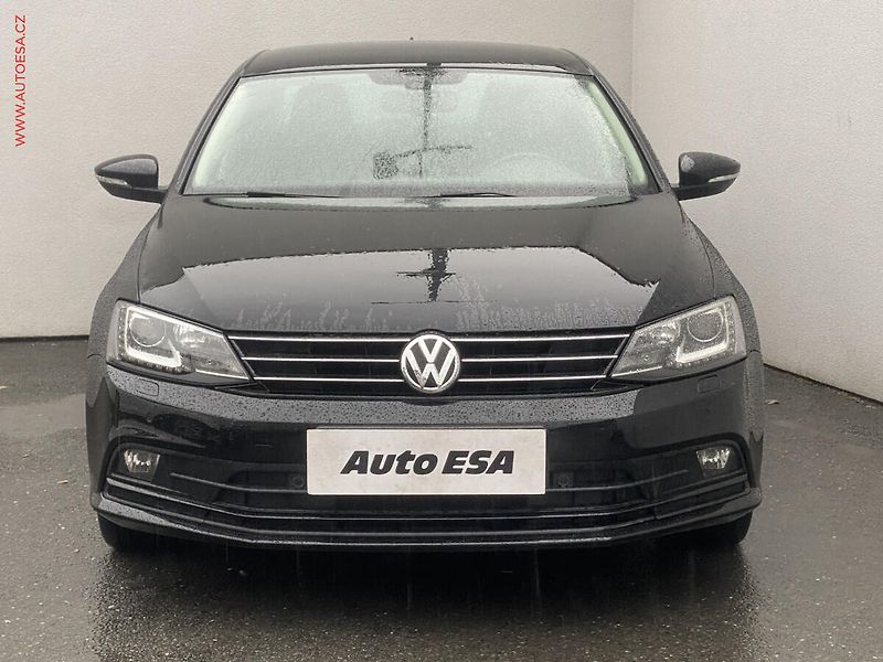 Volkswagen Jetta (2014) 2.0 TDi, DSG, bixen, TZ - fotka 2 z 20