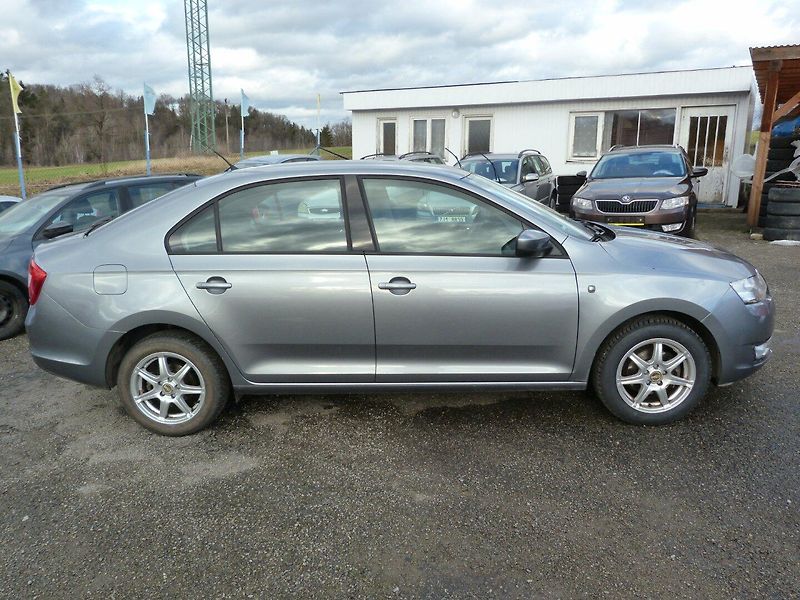 Škoda Rapid 1.2 Tsi 1 majitel, serviska - fotka 4 z 19