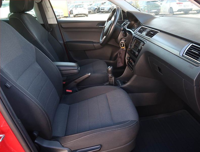 Škoda Rapid (2015) Spaceback 1.2 TSI, Serv.kniha - fotka 7 z 16