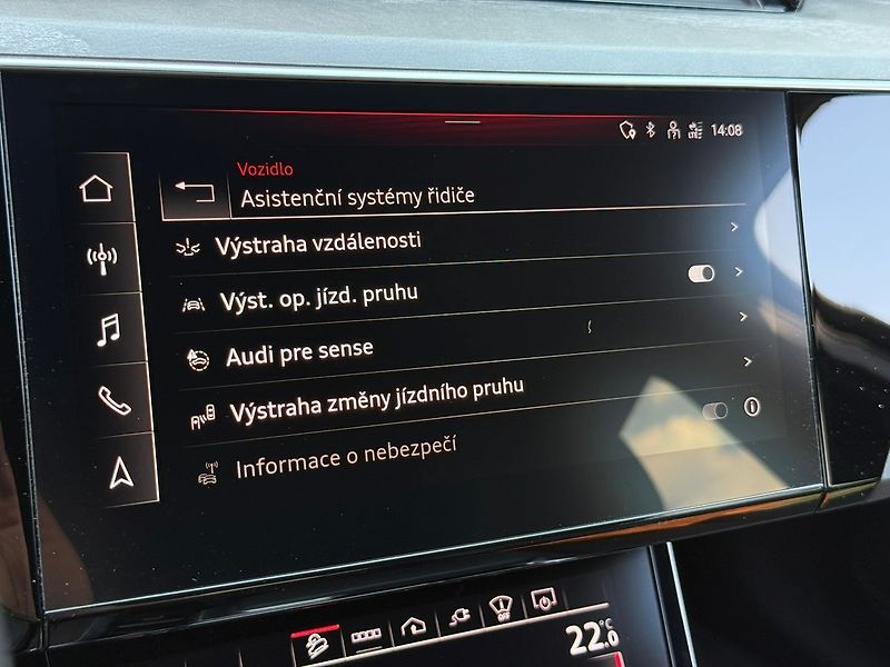 Audi e-tron 55 300kW NightV B&O HUD Tažné - fotka 9 z 18