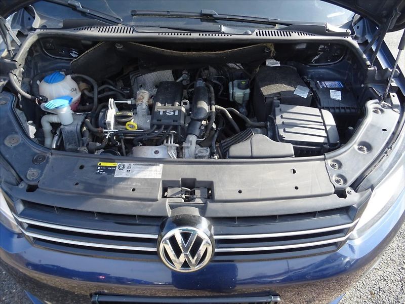 Volkswagen Touran 1,2 TSi 77 kW - fotka 29 z 33