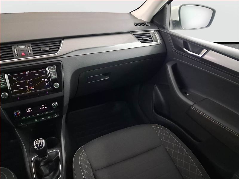Škoda Rapid (2018) Style 1.0 TSI, Serv.kniha - fotka 8 z 19