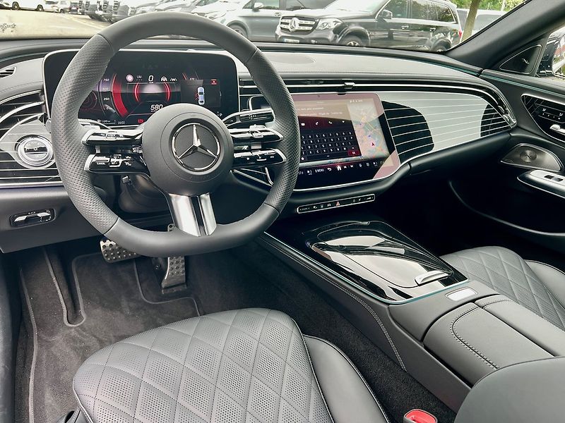 Mercedes-Benz Třídy E (2025) 450 d 4MATIC Linie AMG - fotka 11 z 31