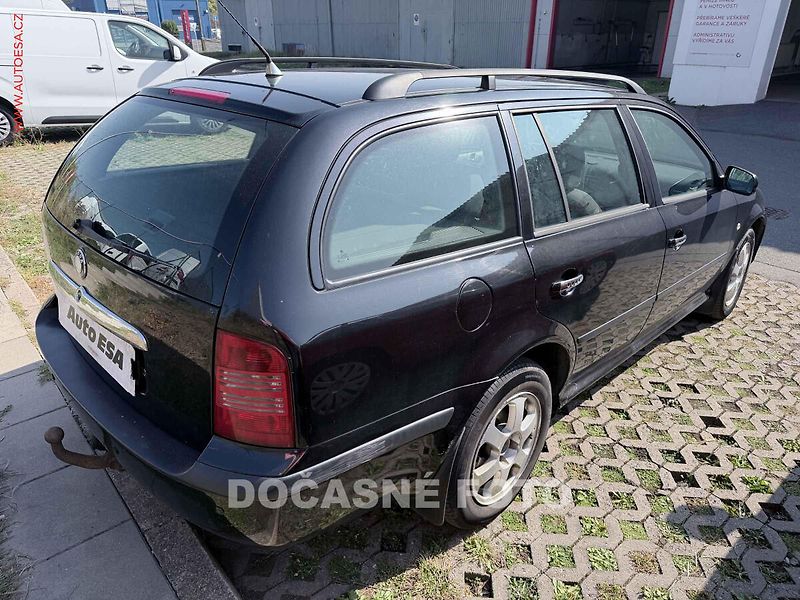 Škoda Octavia (2000) 1.9TDi - fotka 2 z 3