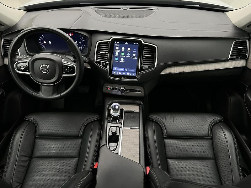 Volvo XC90 B5 AWD BRIGHT PLUS AUT 7 MÍST  - fotka 2 z 50