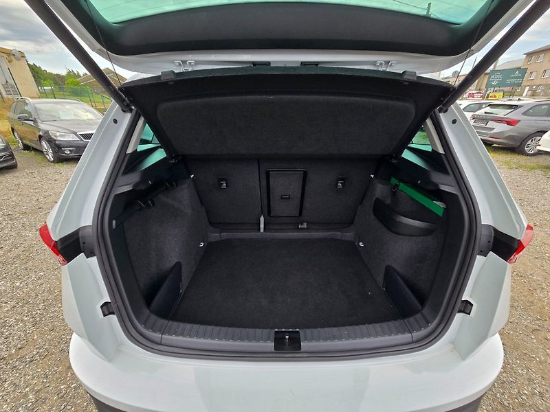 Škoda Karoq (2022) 2.0 TDi 85KW DSG Style - fotka 17 z 25