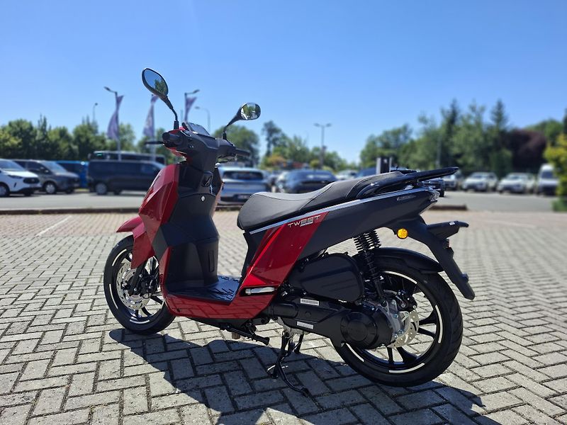 Peugeot Tweet 125i (2026) Tweet FL Active - fotka 4 z 10