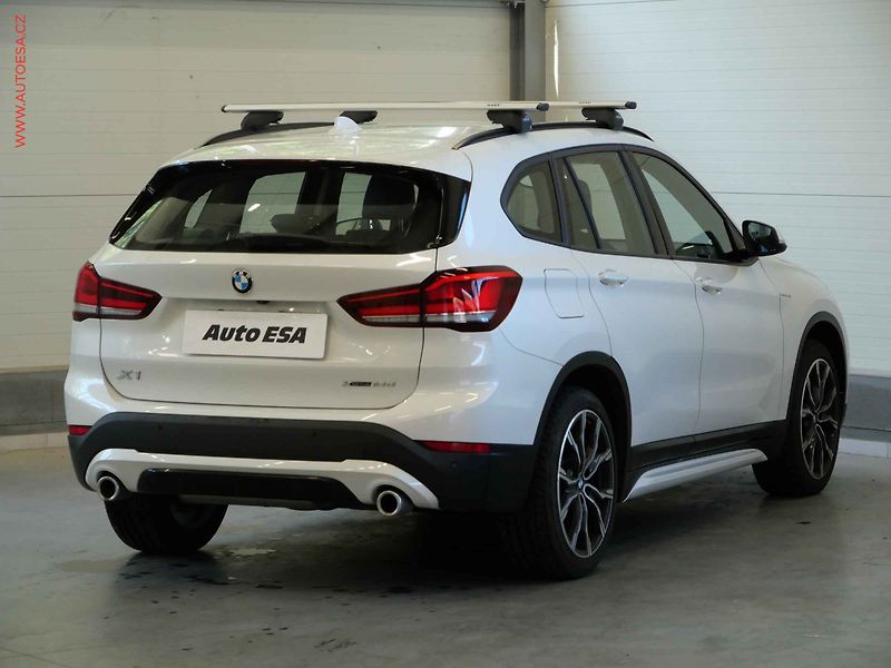 BMW X1 (2019) 2.0D XDRIVE18D, 2.maj,ČR, AT - fotka 4 z 23