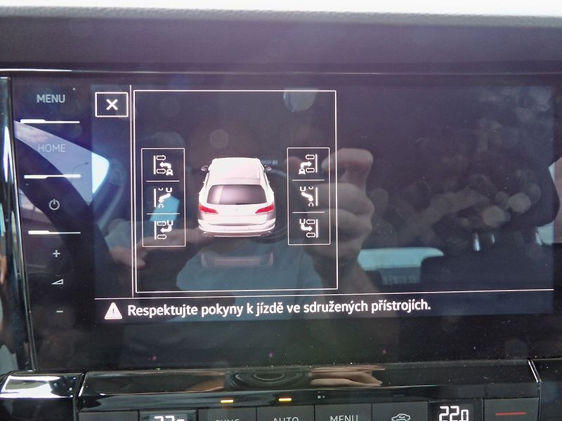 Volkswagen Touareg 3.0TDI V6 8°AT 4x4 Tažné ČR - fotka 10 z 35