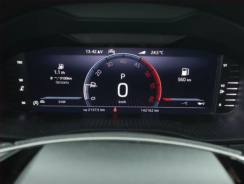 Škoda Karoq (2021) Sportline 2.0 TDI - fotka 11 z 17
