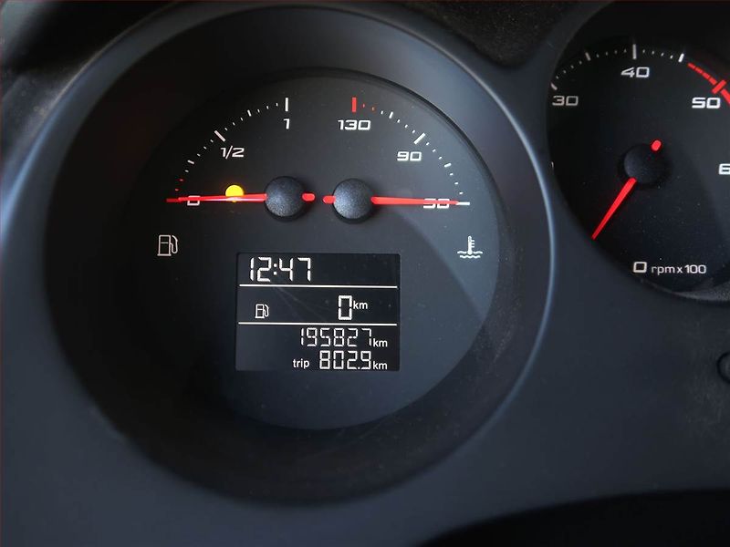 Seat Altea (2013) 1.6 TDI, po STK, zamluveno - fotka 14 z 18