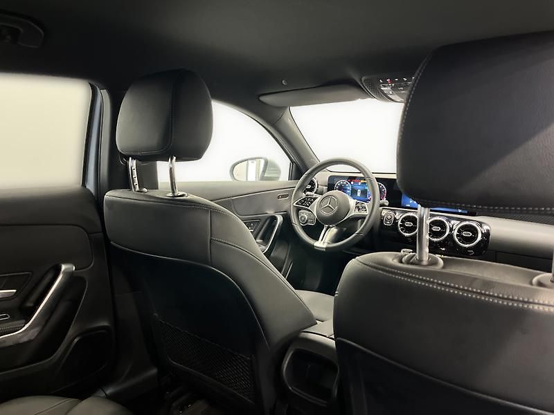Mercedes-Benz Třídy A 200 Progressive Line - fotka 20 z 20