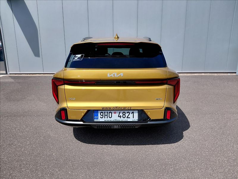 Kia K4 1,6   T-GDI SW 7DCT GT-LINE - fotka 7 z 17
