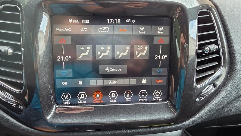 Jeep Compass (2021) 1.3i Turbo 110 kW Limited S AT - fotka 26 z 40