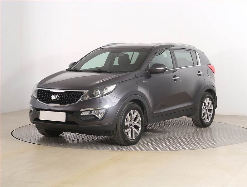 Kia Sportage (2015) Premium 2.0 CRDi, 4X4 - fotka 2 z 19