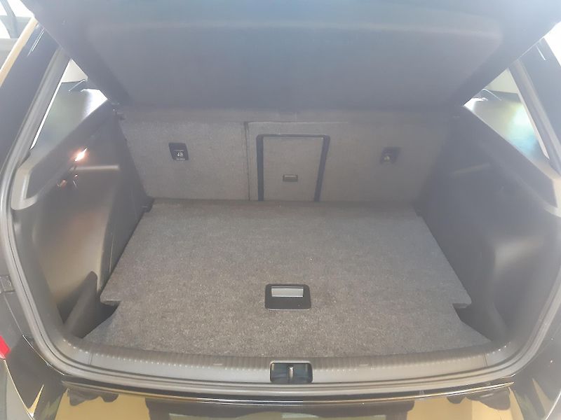 Škoda Rapid 1.2 TSI DIGIKLIMA TAŽNÉ        - fotka 17 z 21
