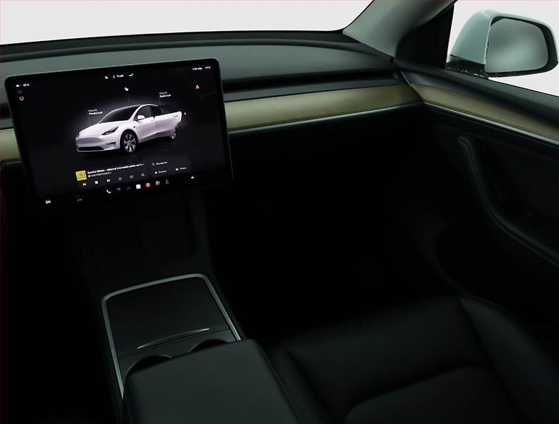 Tesla Model Y (2022) Long Range AWD 79kWh, SoH 92% - fotka 8 z 24