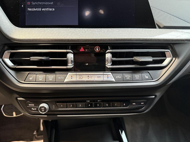 BMW Řada 2 3.0 M235 xDrive AT Gran Coupe - fotka 10 z 18