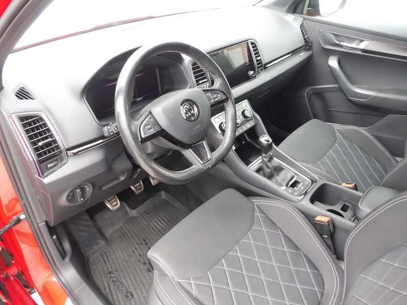 Škoda Karoq (2019) SportLine 1,5 TSI 110kW - fotka 6 z 29