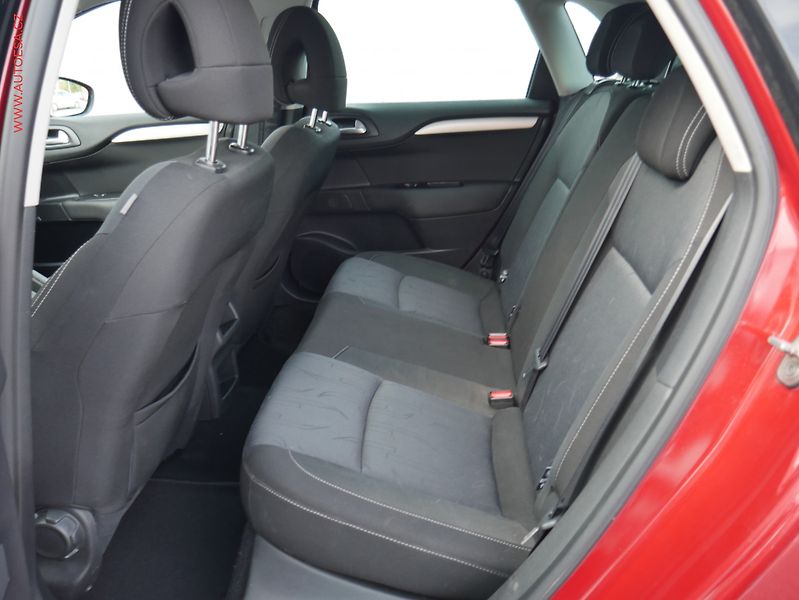 Citroën C4 (2011) 1.4 i, ČR, AC, temp - fotka 10 z 18