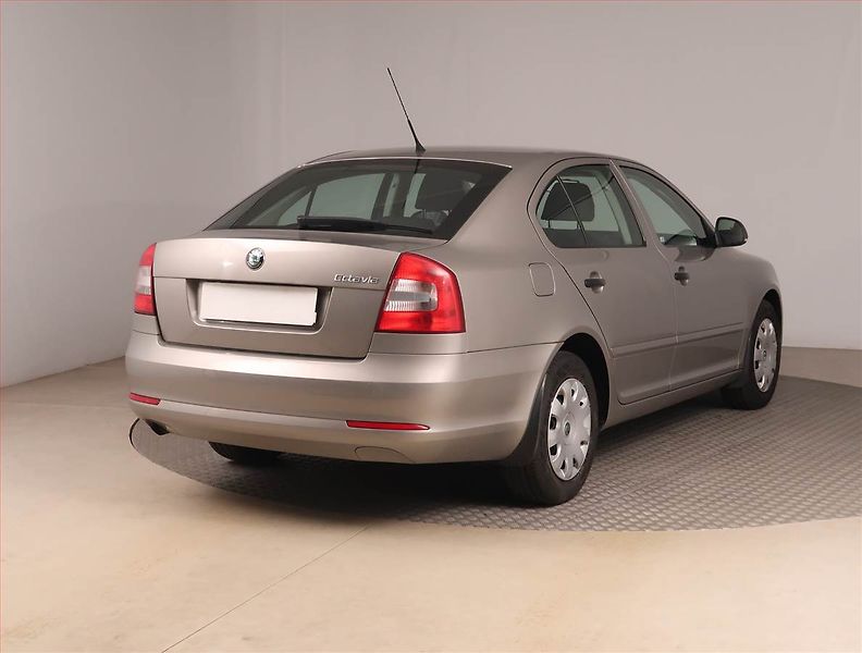Škoda Octavia (2010) 1.2 TSI, ČR,1.maj, Serv.kniha - fotka 5 z 14