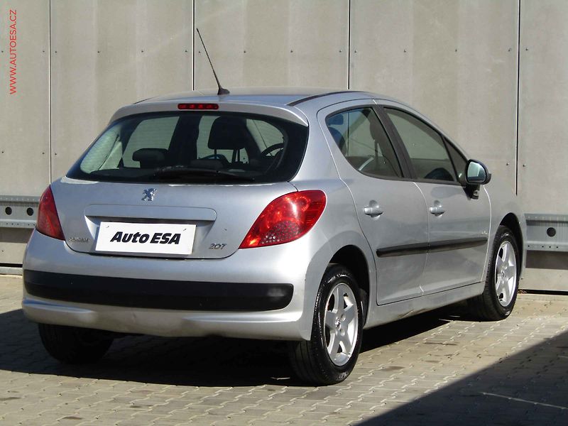 Peugeot 207 (2008) 1.4 i, Klima - fotka 4 z 16