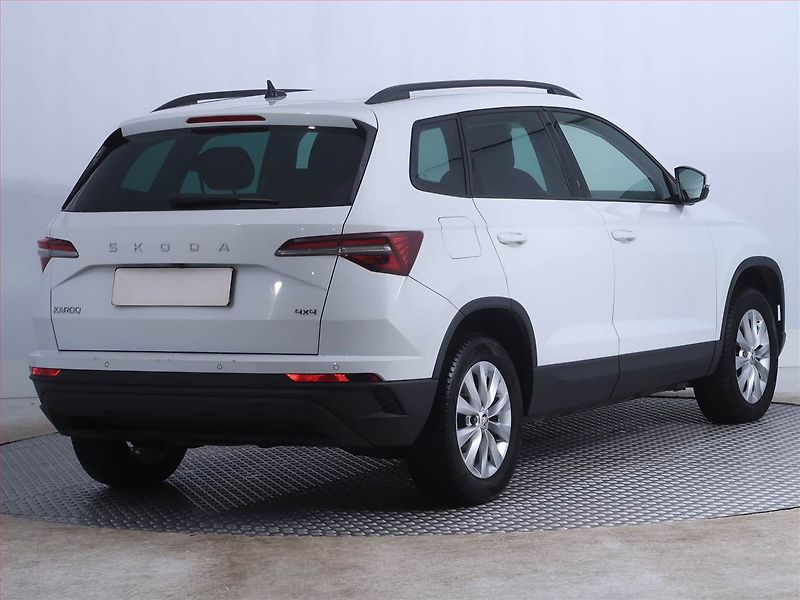 Škoda Karoq (2024) Fresh 2.0 TDI - fotka 5 z 22
