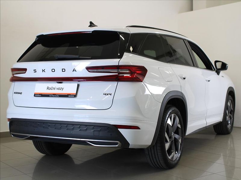 Škoda Kodiaq 2,0 TDI 4x4 Sportline 20tkm.TZ - fotka 3 z 35
