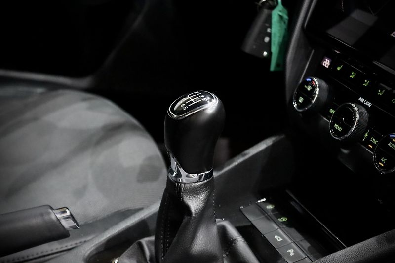 Škoda Octavia 3 FL Combi 1.4 TSI 110 kW - fotka 17 z 37