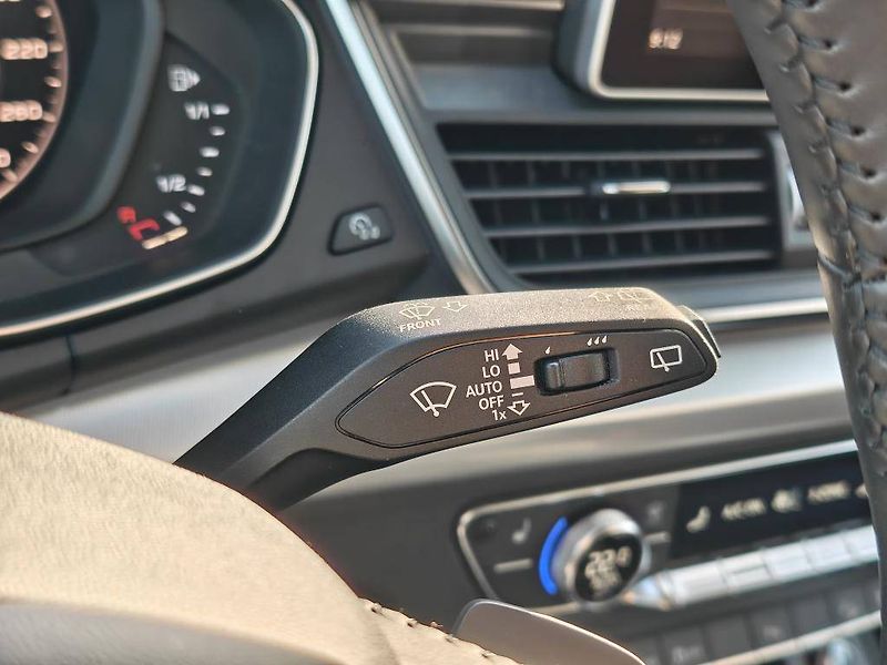 Audi Q5 Quattro S-Tronic  2,0TDI - fotka 15 z 24