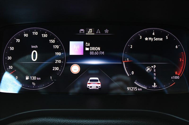 Renault Arkana 1,3 TCe  ČR,1.MAJ,A/T,INTENS - fotka 10 z 38