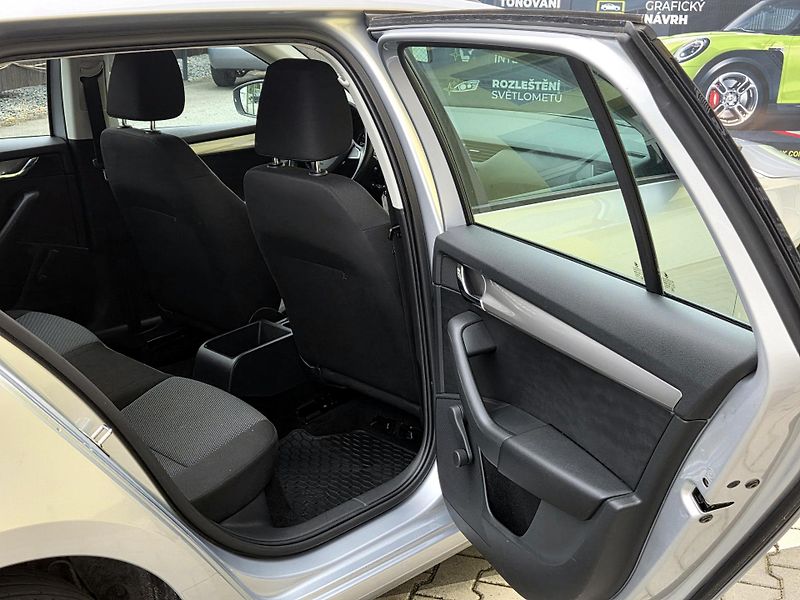 Škoda Octavia 1,2 TSi PO ROZVODECH, 1.maj - fotka 19 z 41