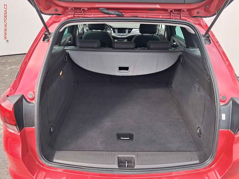 Opel Astra (2022) 1.5 CDTi, 2.maj,ČR, Edition - fotka 7 z 18
