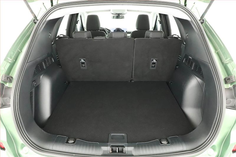 Ford Kuga (2024) Titanium 1.5 EcoBoost - fotka 19 z 20