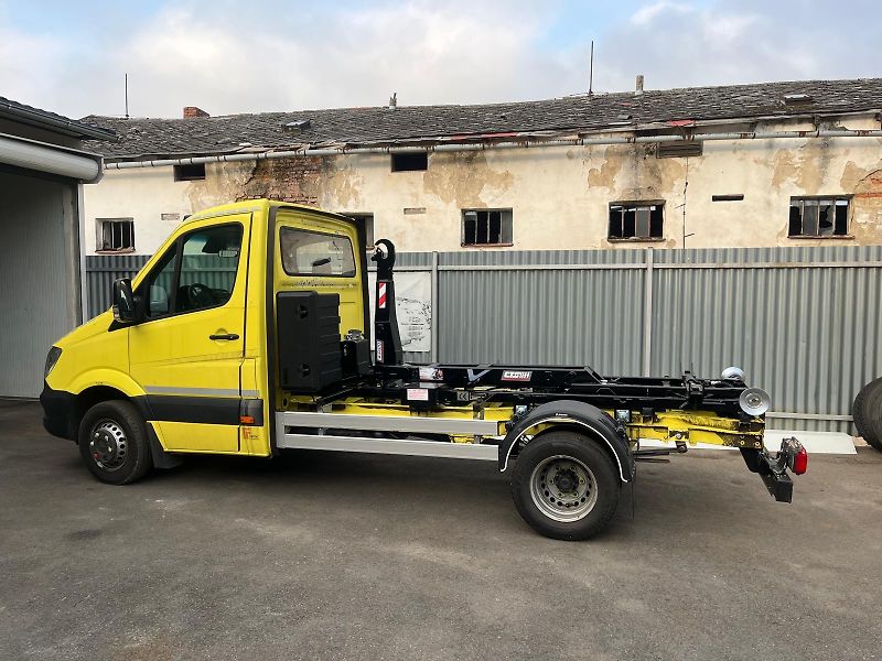 Mercedes-Benz Sprinter - fotka 2 z 2