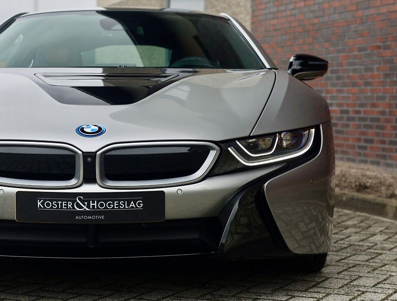 BMW i8 (2018) xdrive Laser - fotka 9 z 44