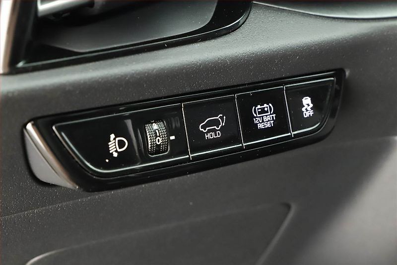 Kia Niro (2024) Premium Hybrid - fotka 11 z 20