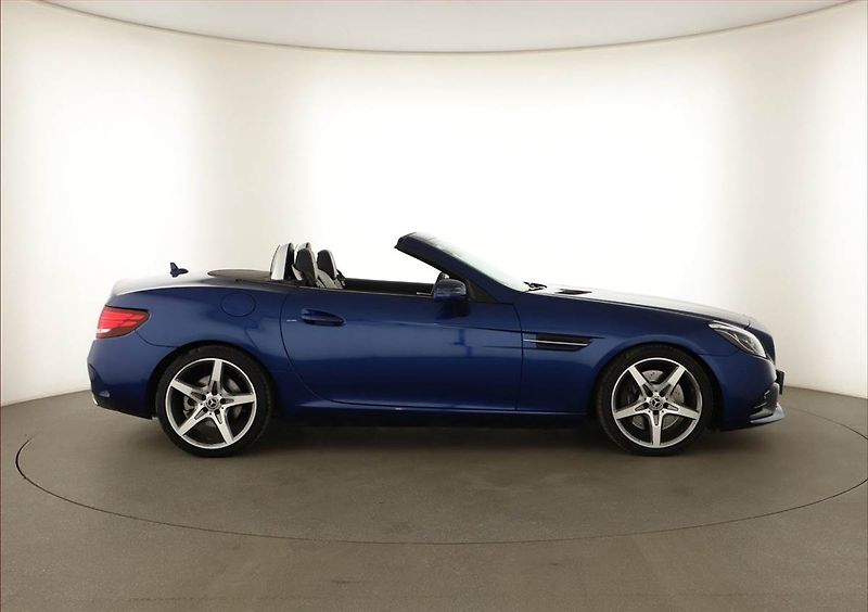 Mercedes-Benz SLC (2020) 200, Výhř.okno, Matrix, H/K - fotka 6 z 20